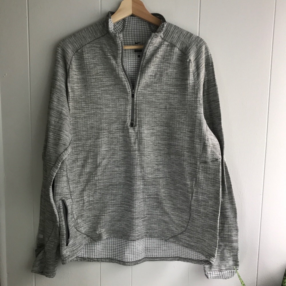 Nike tech fleece half zip pullover sweatshirt